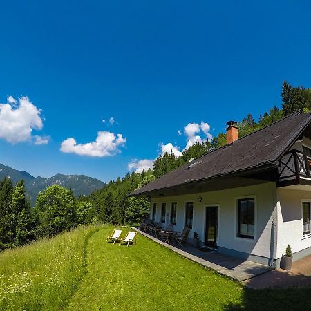 Karami Mountainhouse Bed & Breakfast Trzic Luaran gambar