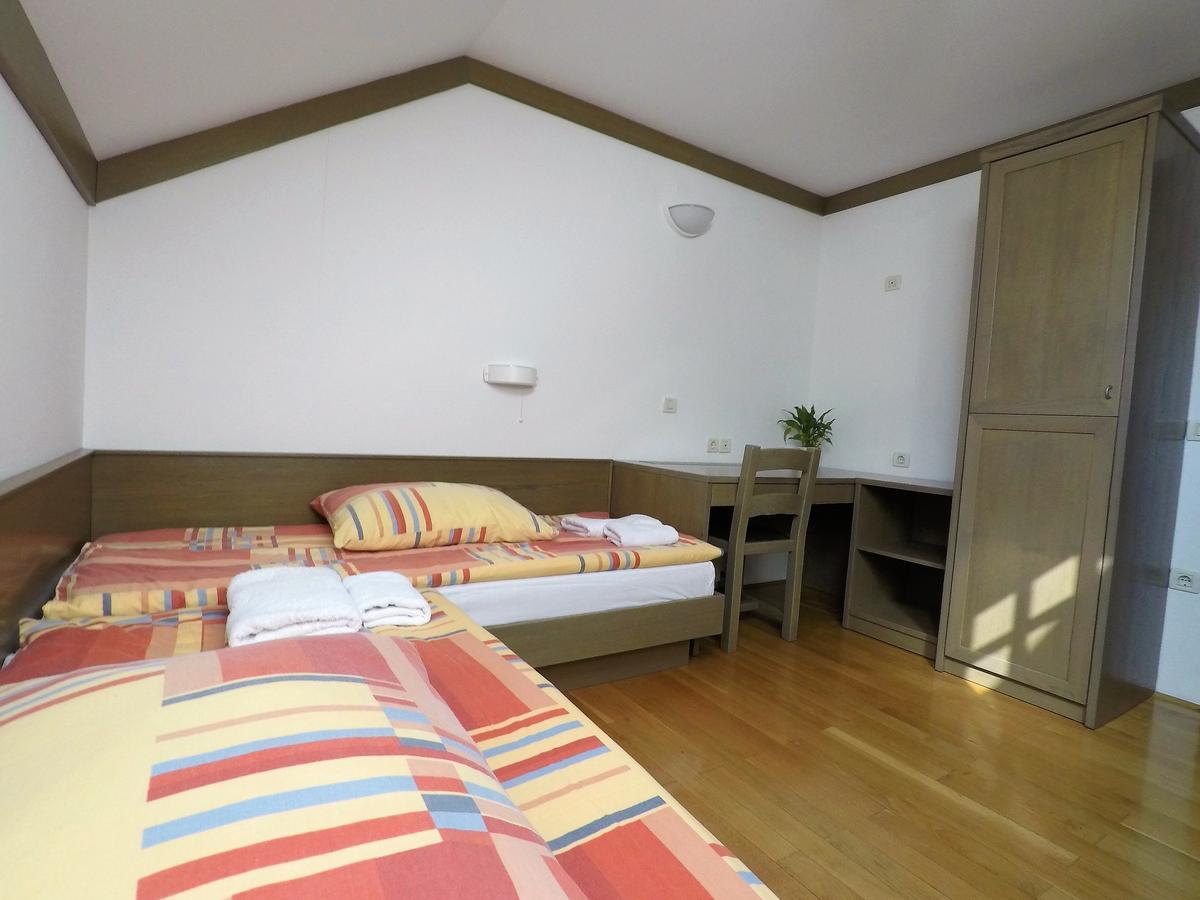 Karami Mountainhouse Bed & Breakfast Trzic Luaran gambar