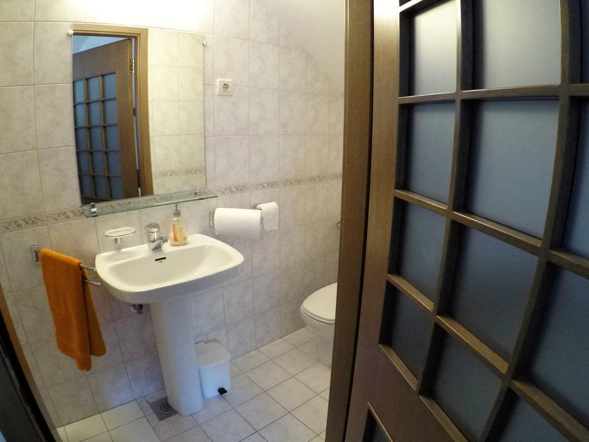Karami Mountainhouse Bed & Breakfast Trzic Luaran gambar