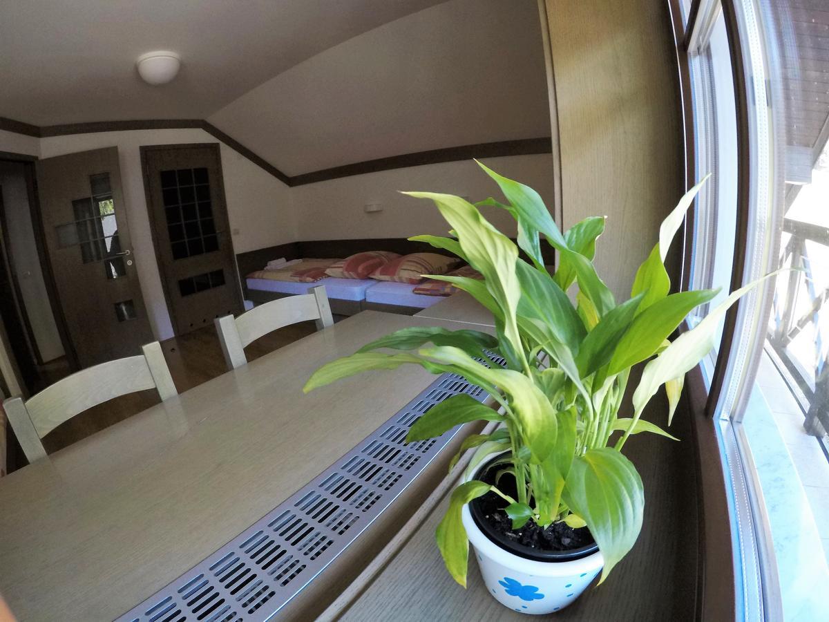 Karami Mountainhouse Bed & Breakfast Trzic Luaran gambar